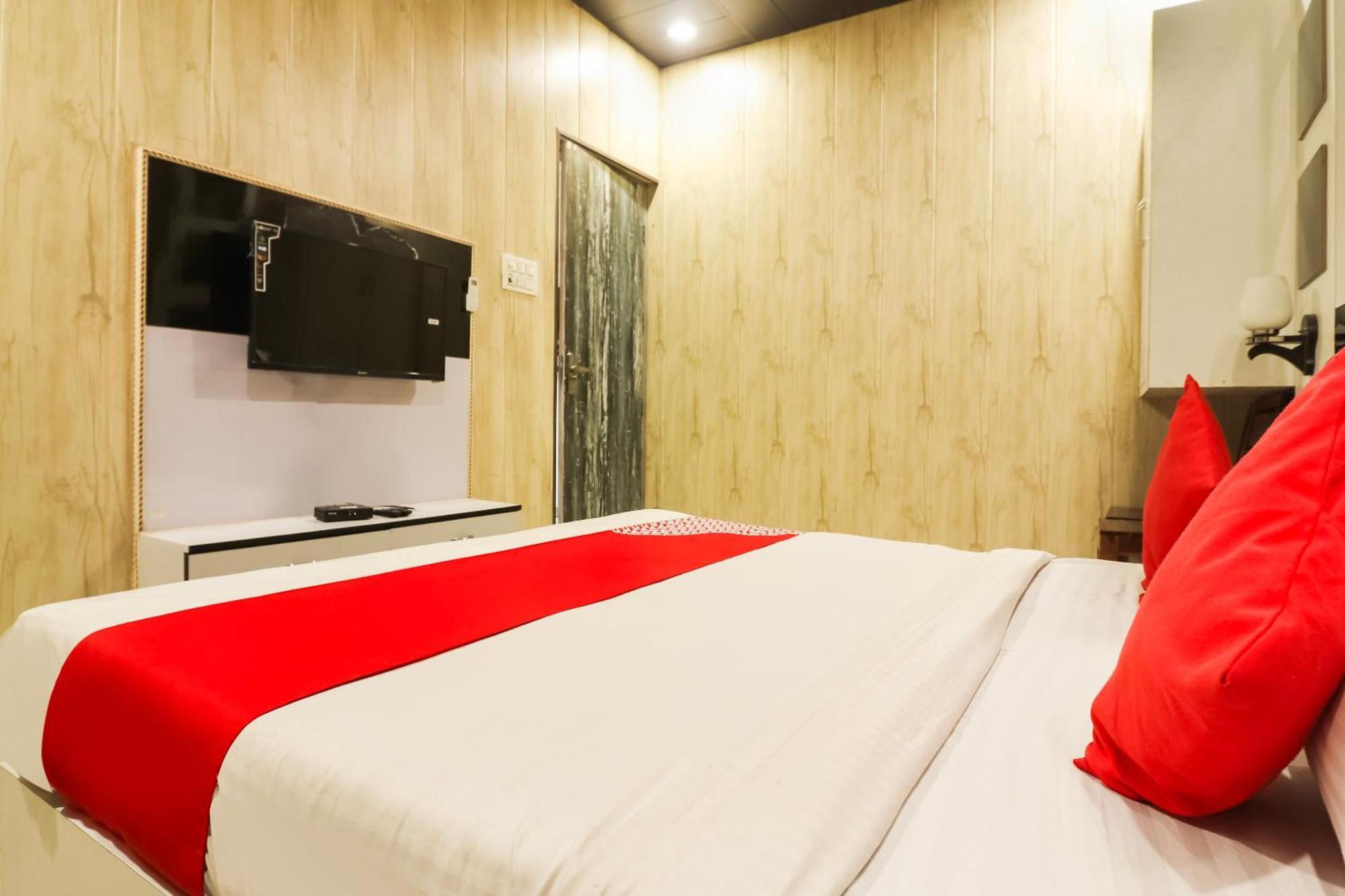 Hotel O Sheela Rohtak Exteriér fotografie